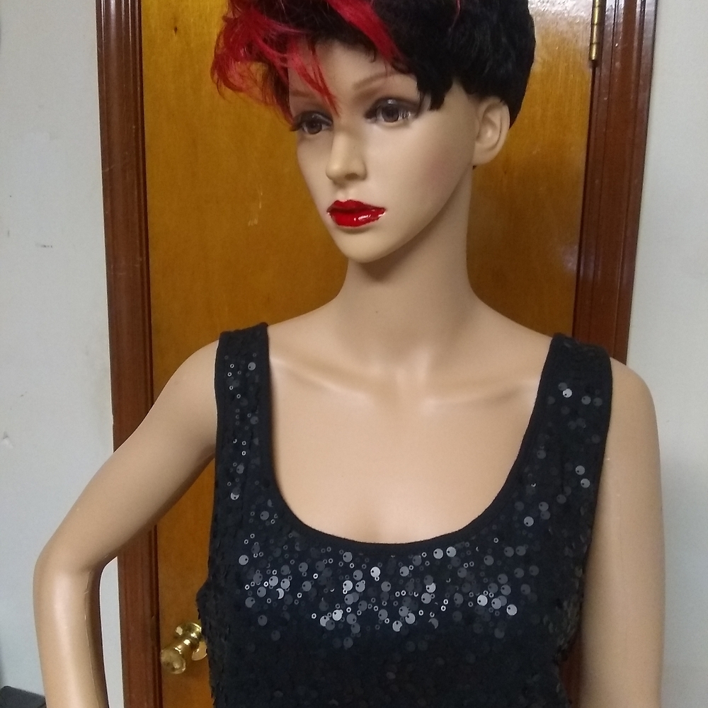 Woman sequence top